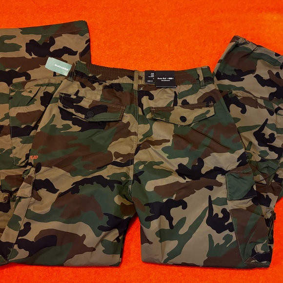 Flare Wide Leg Camouflage Jeans in Green and Brown - Picture 13 of 14